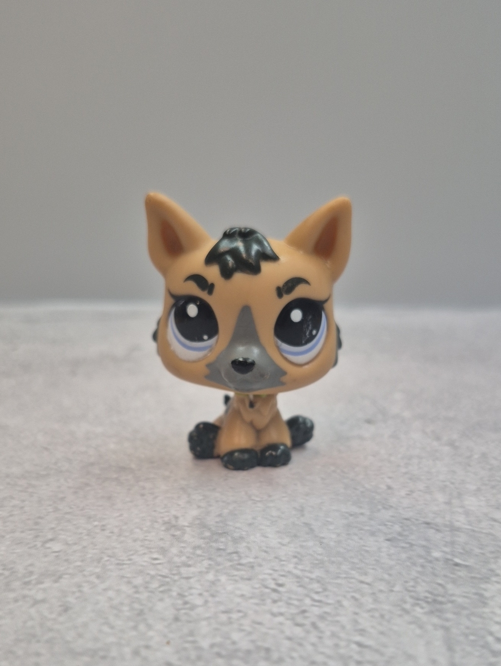 Littlest Pet Shop Tan and Black Fox Figure